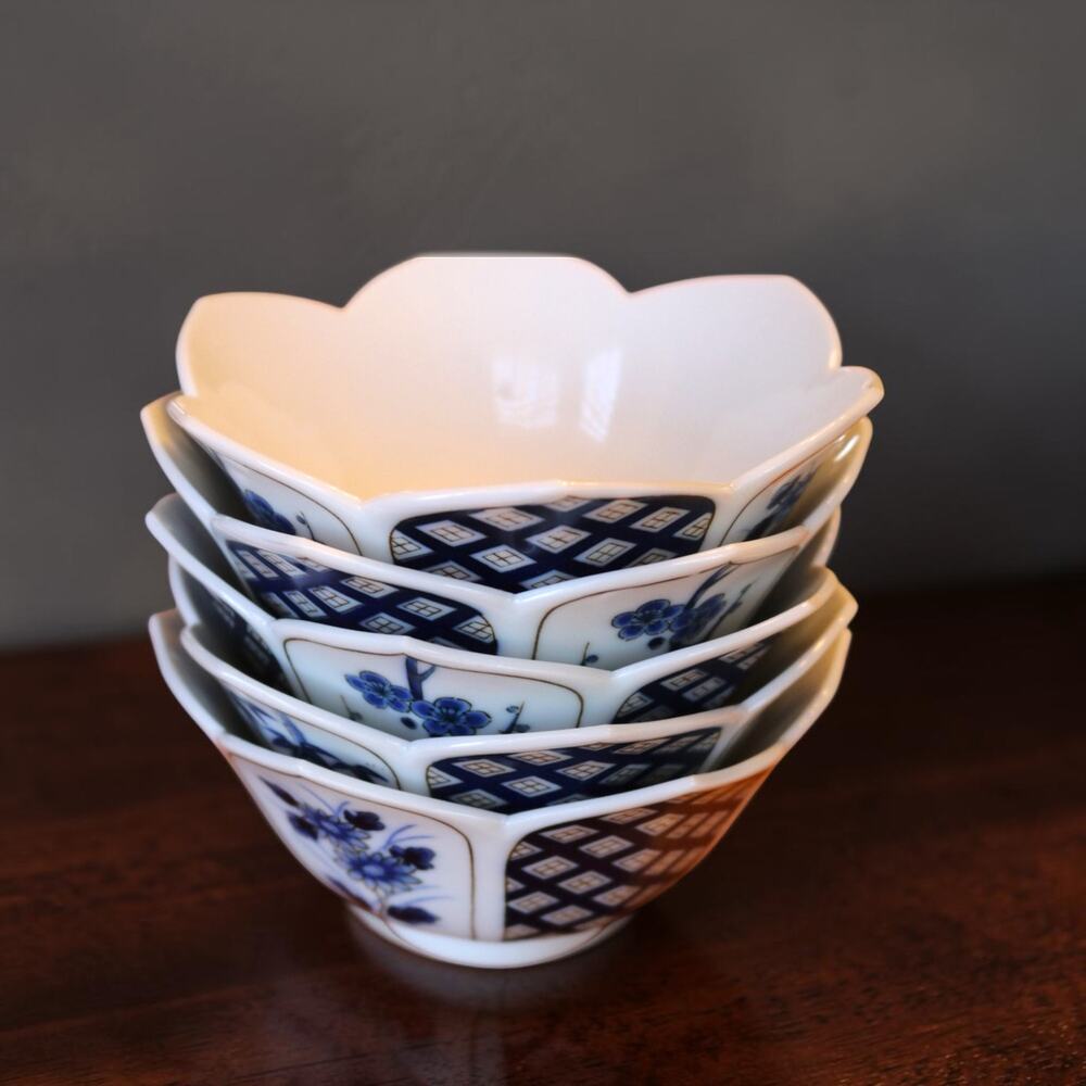 Set of 5 Blue White Porcelain Rice Bowls Floral Bamboo Geometric Scalloped Edge